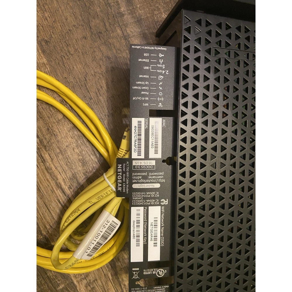 Netgear AC1750 WiFi Cable Modem Router‎ (C6300) - Picture 8 of 9